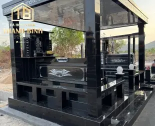 Bia mộ mã 17